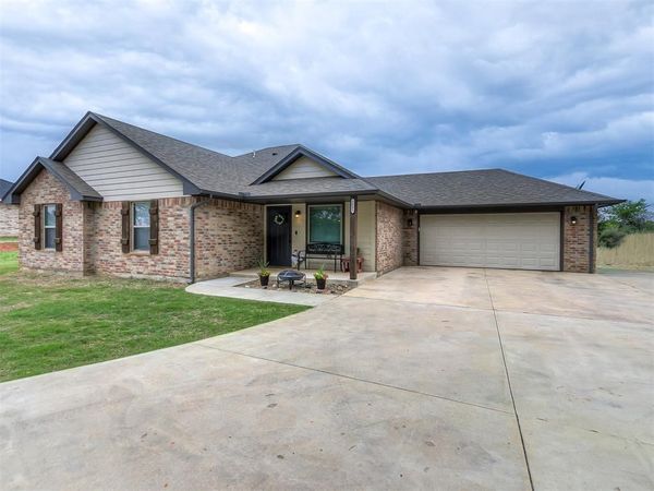 2082 County Street 2970, Blanchard, OK 73010