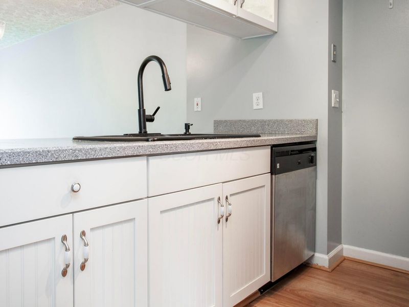 5446 Baneberry Avenue , Unit # 16A, Columbus, OH 43235 Photo 7