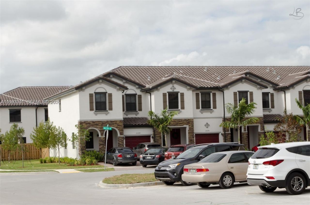 11508 SW 254th , Miami, FL 33032 Photo