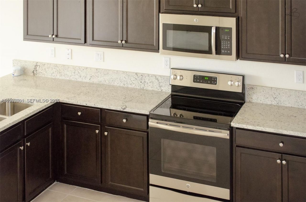 11508 SW 254th , Miami, FL 33032 Photo