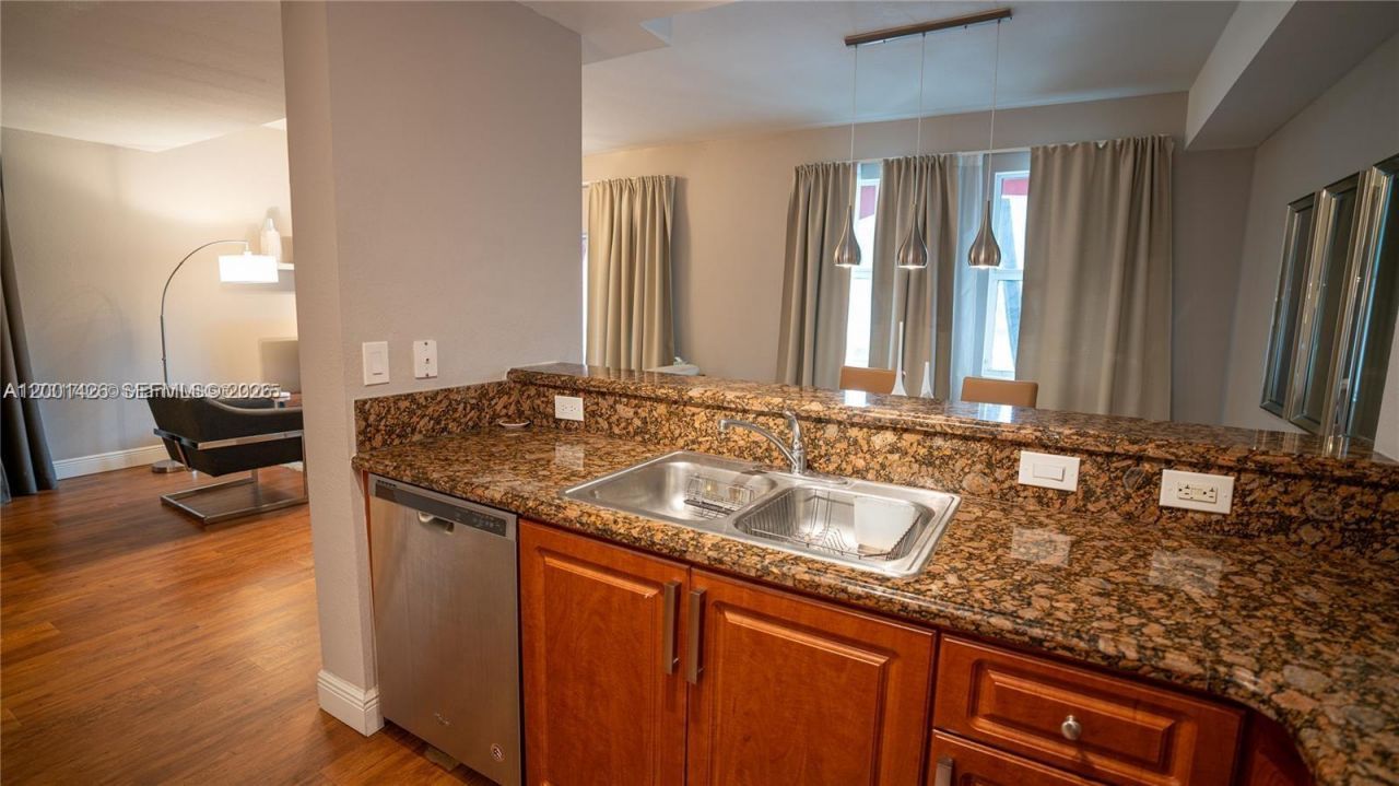 11002 NW 83rd St, Unit 106, Doral, FL 33178 Photo