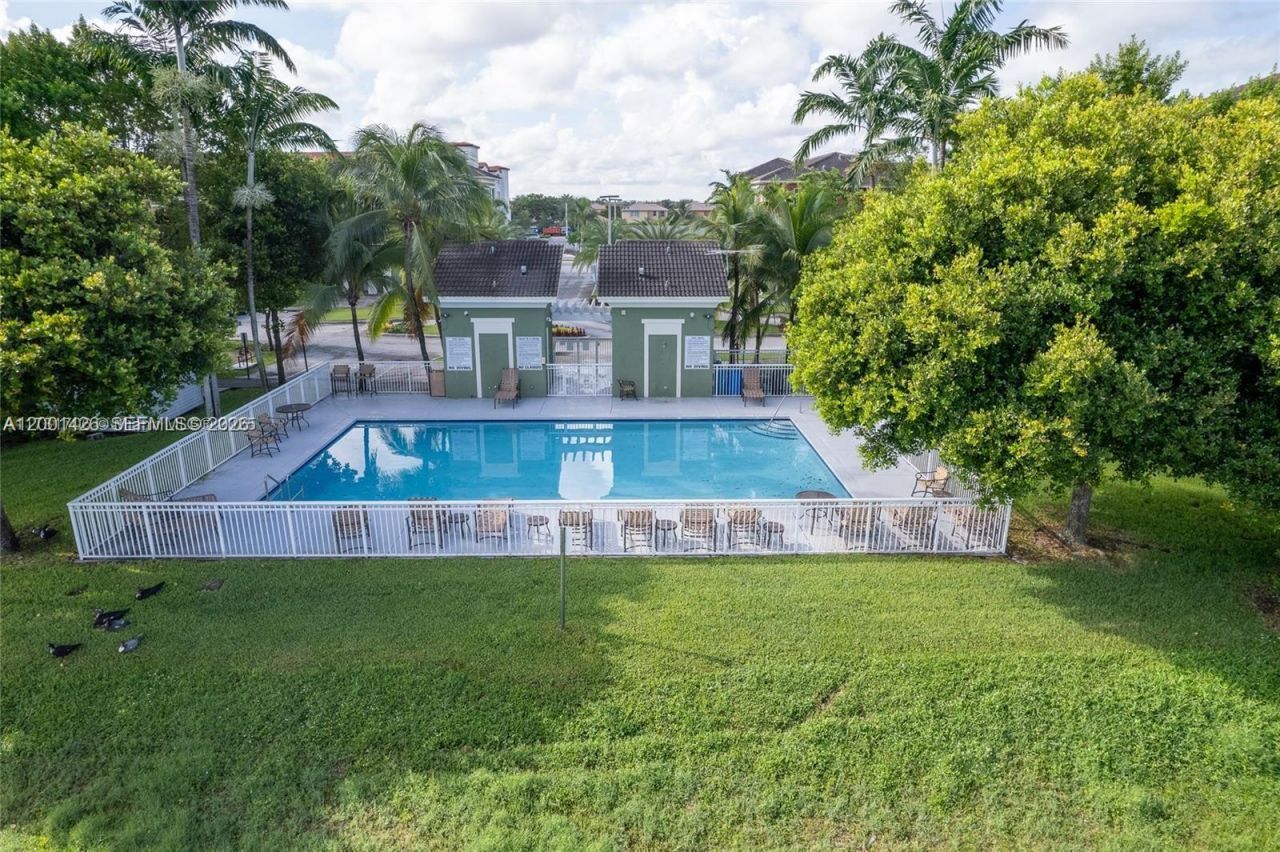 11002 NW 83rd St, Unit 106, Doral, FL 33178 Photo