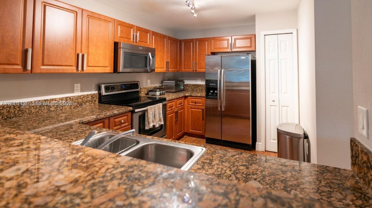 11002 NW 83rd St, Unit 106, Doral, FL 33178 Photo
