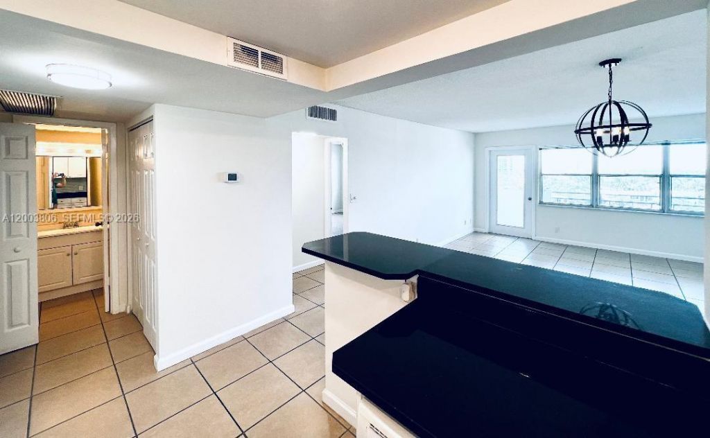 401 Golden Isles Dr, Unit 1011, Hallandale Beach, FL 33009 Photo