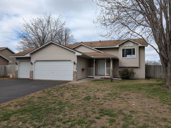 13742 Underclift Street NW, Andover, MN 55304