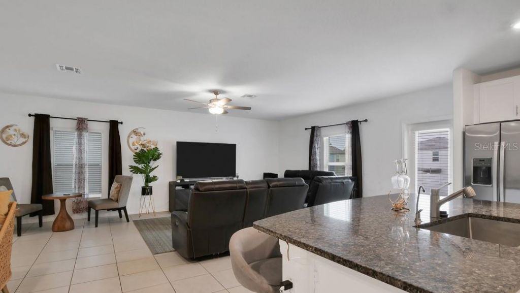 6300 Beverly Hills Drive, Zephyrhills, FL 33541 Photo