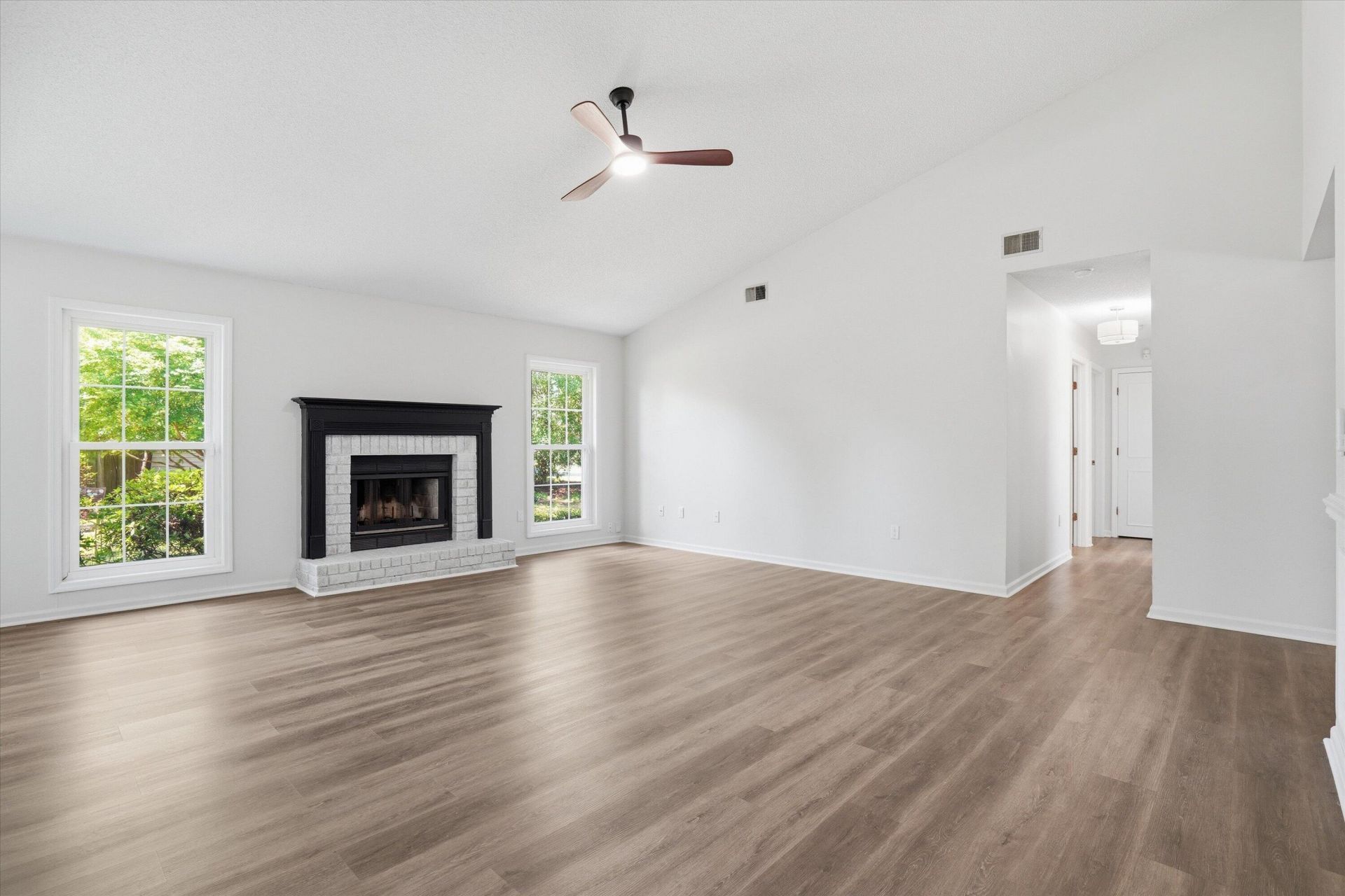 1311 Winterberry Avenue Photo 10