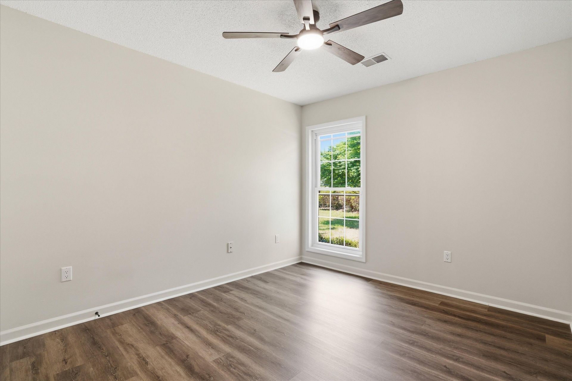 1311 Winterberry Avenue Photo 21