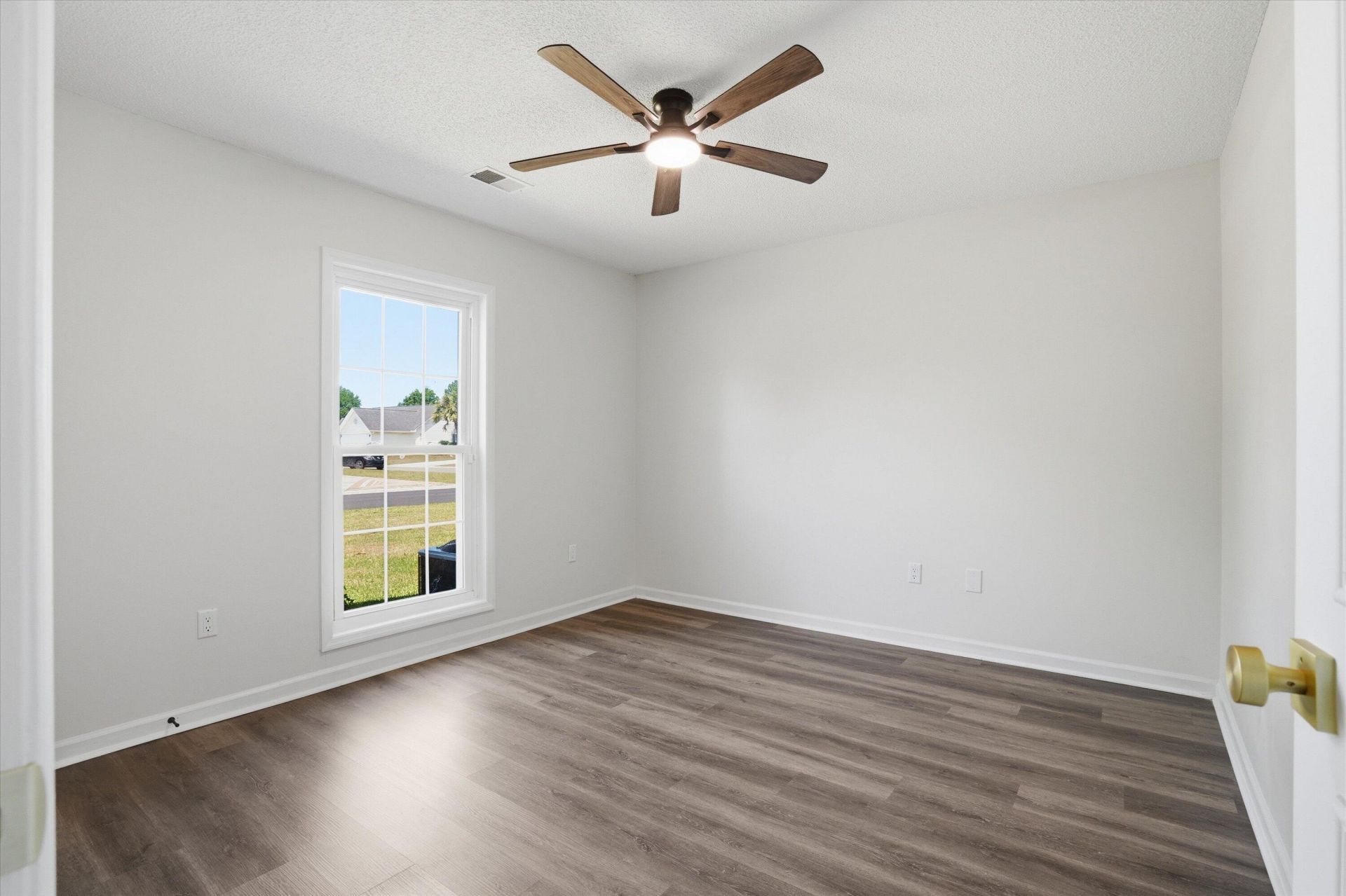 1311 Winterberry Avenue Photo 23