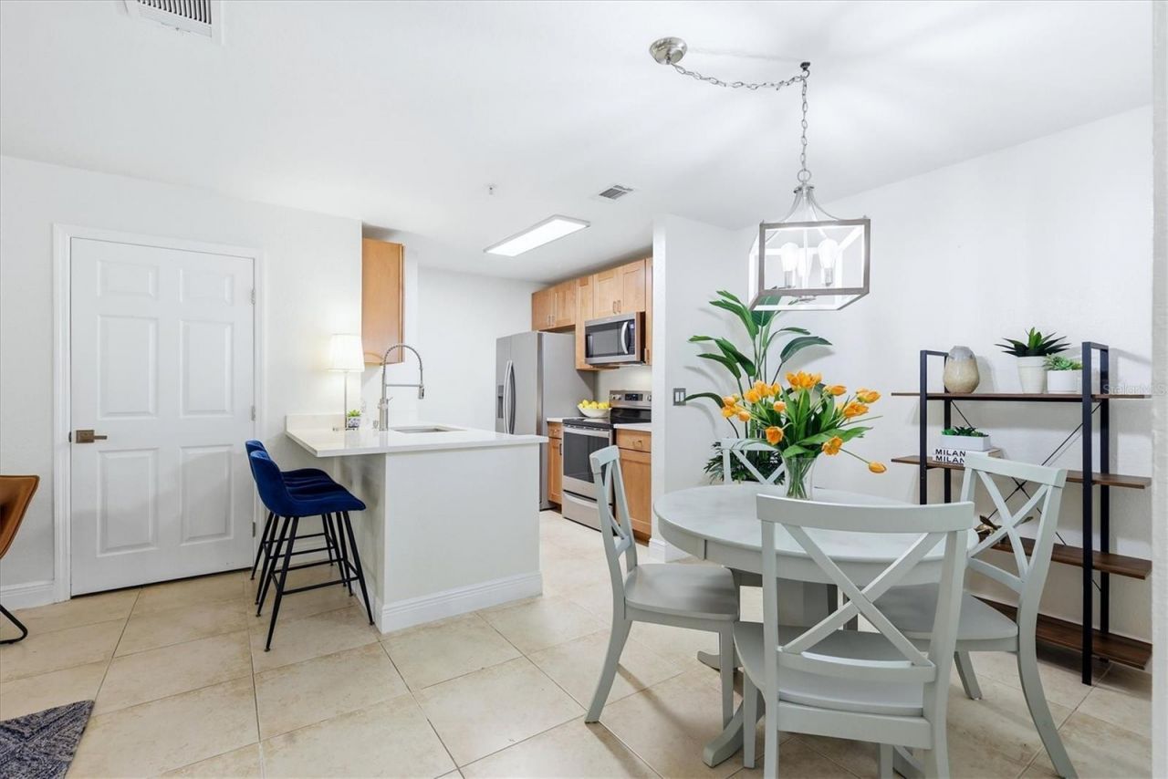 8911 Manor Loop, Unit 102, Lakewood Ranch, FL 34202 Photo