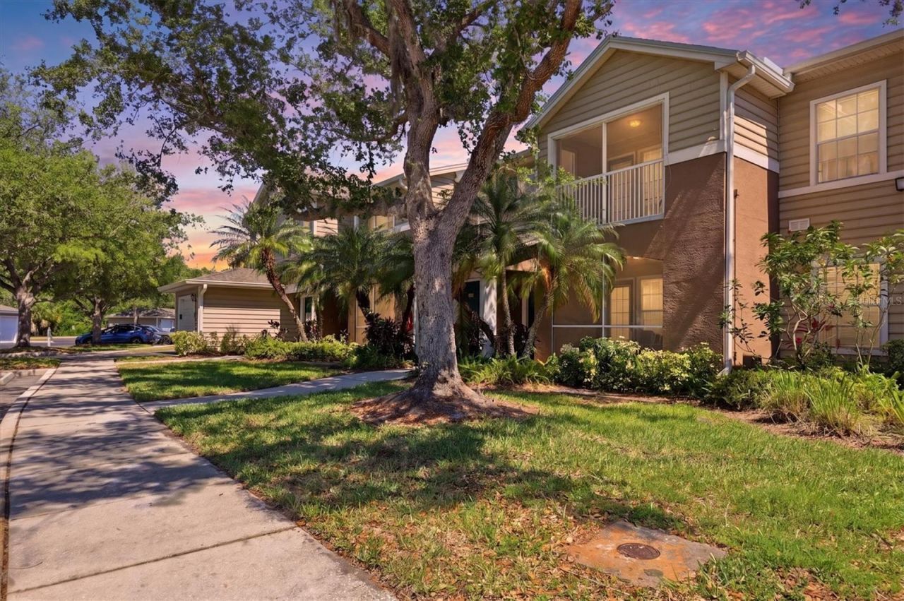 8911 Manor Loop, Unit 102, Lakewood Ranch, FL 34202 Photo