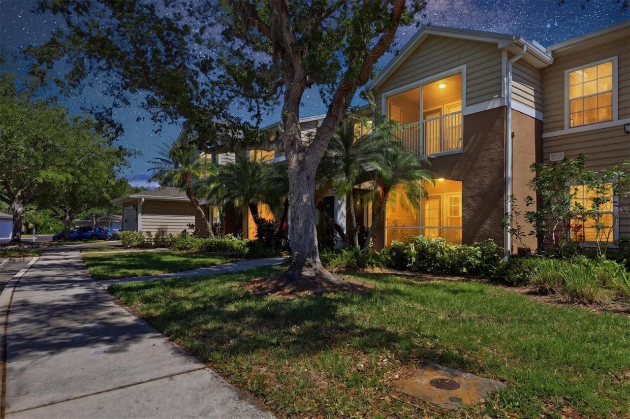 8911 Manor Loop, Unit 102, Lakewood Ranch, FL 34202 Photo