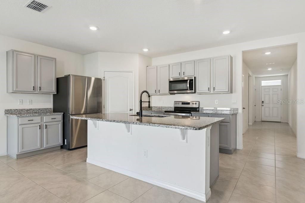 5235 Mahogany Drive, Mount Dora, FL 32757 Photo