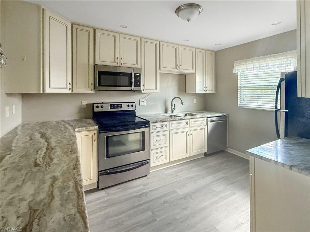 1398 Myerlee Country Club Blvd, Fort Myers, FL 33919 Photo