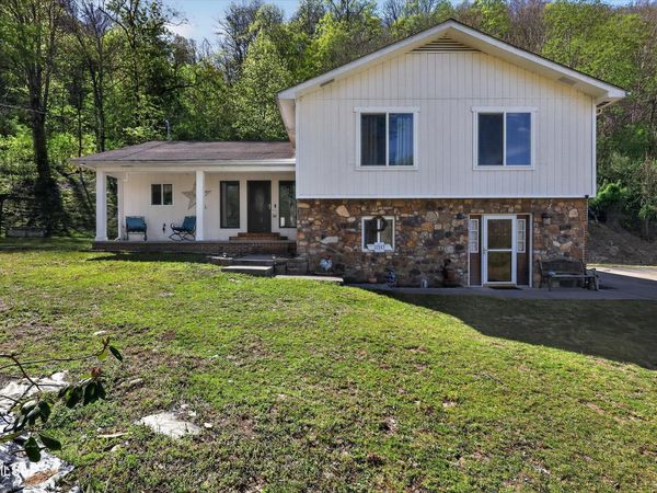 11343 Robinson Hollow Road, Coeburn, VA 24230