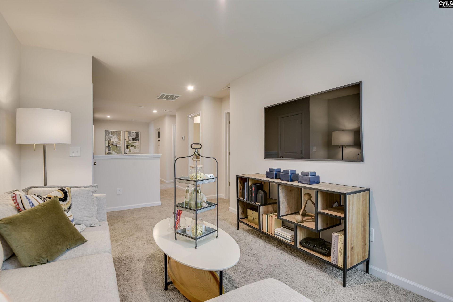 140 Bloomsbury Drive Photo 37