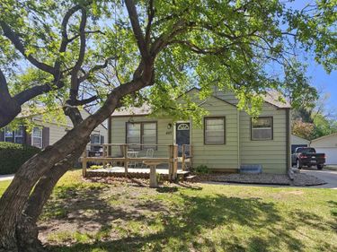 4317 D Street , Lincoln, NE 68510