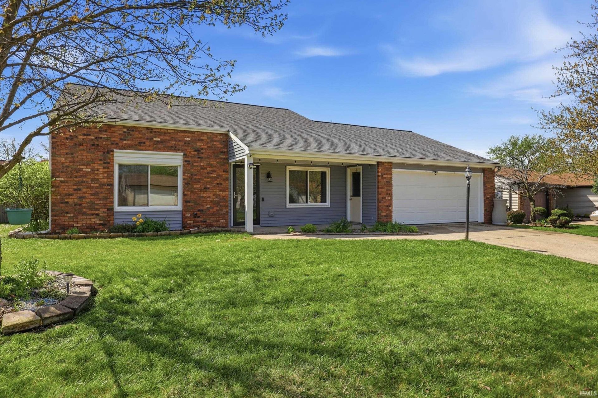 1823 Lima Valley Drive, Fort Wayne, IN 46818 Main Photo