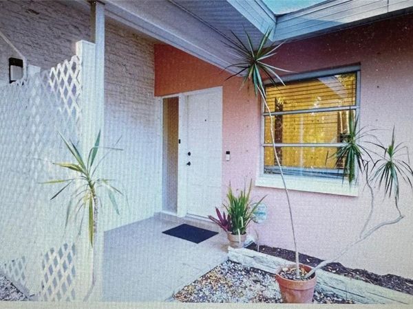 1546 BELLEAIR ROAD , CLEARWATER, FL 33756