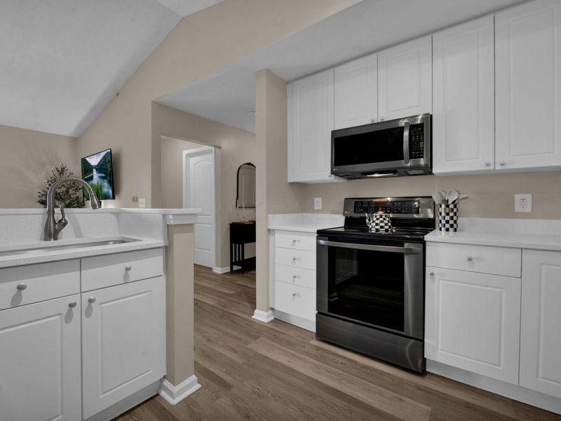 756 Hidden Springs Drive , Lewis Center, OH 43035 Photo 8