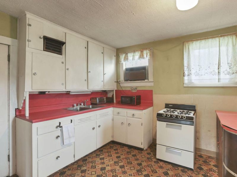 600 N Market Street, Logan, OH 43138 Photo 29