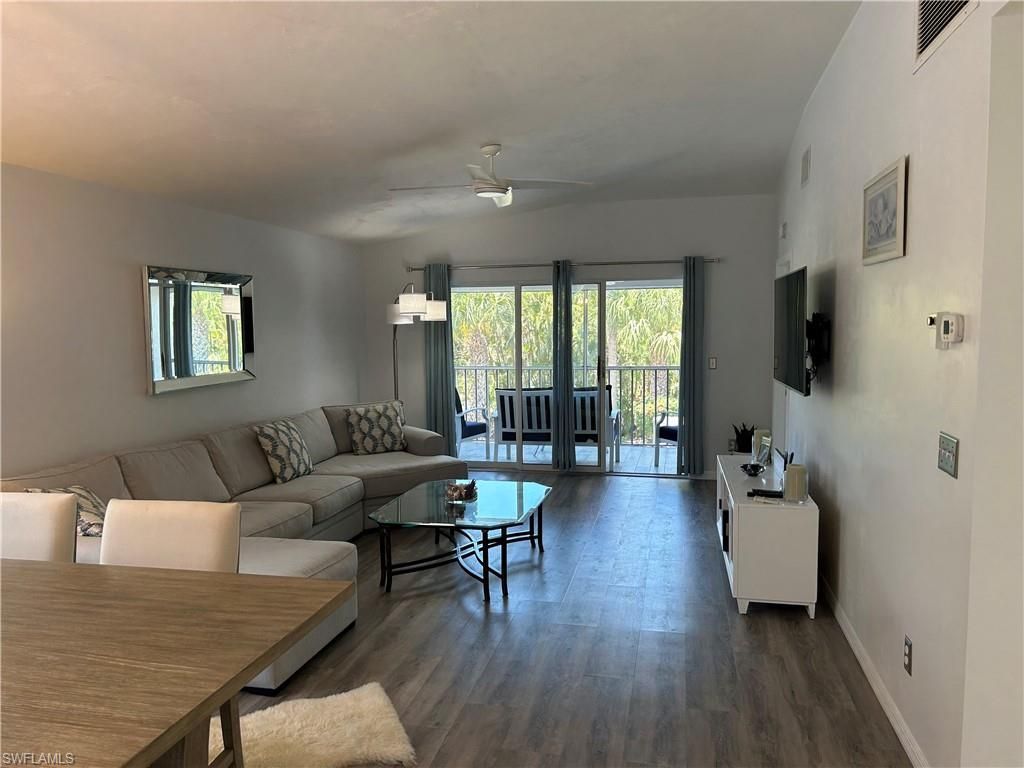 509 Roma Ct , Unit 201, Naples, FL 34110 Photo