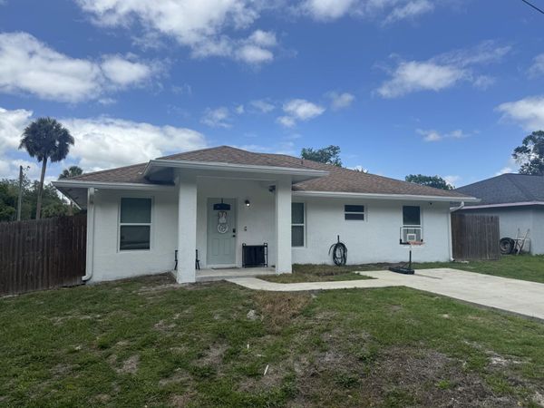 1691 SW 11th Street, Okeechobee, FL 34974