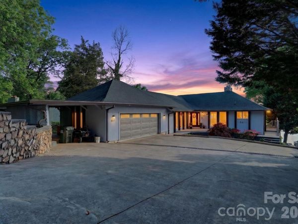 8611 Island Point Road, Charlotte, NC 28278