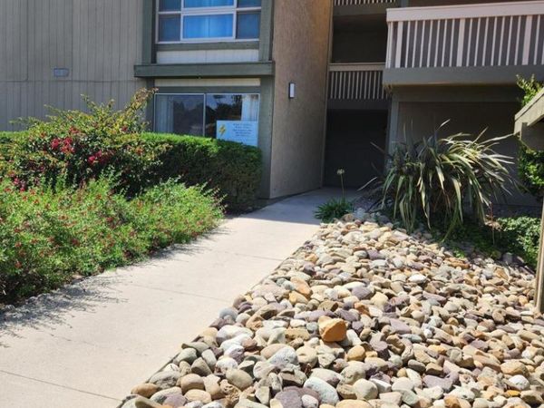 324 Chestnut Hill Court , Unit 11, Thousand Oaks, CA 91360