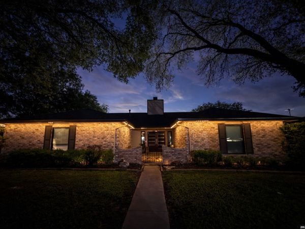 6714 King Louis Dr, San Antonio, TX 78229