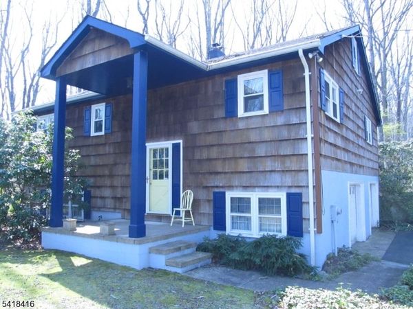 10 Hendrickson Dr, Plumsted, NJ 08514