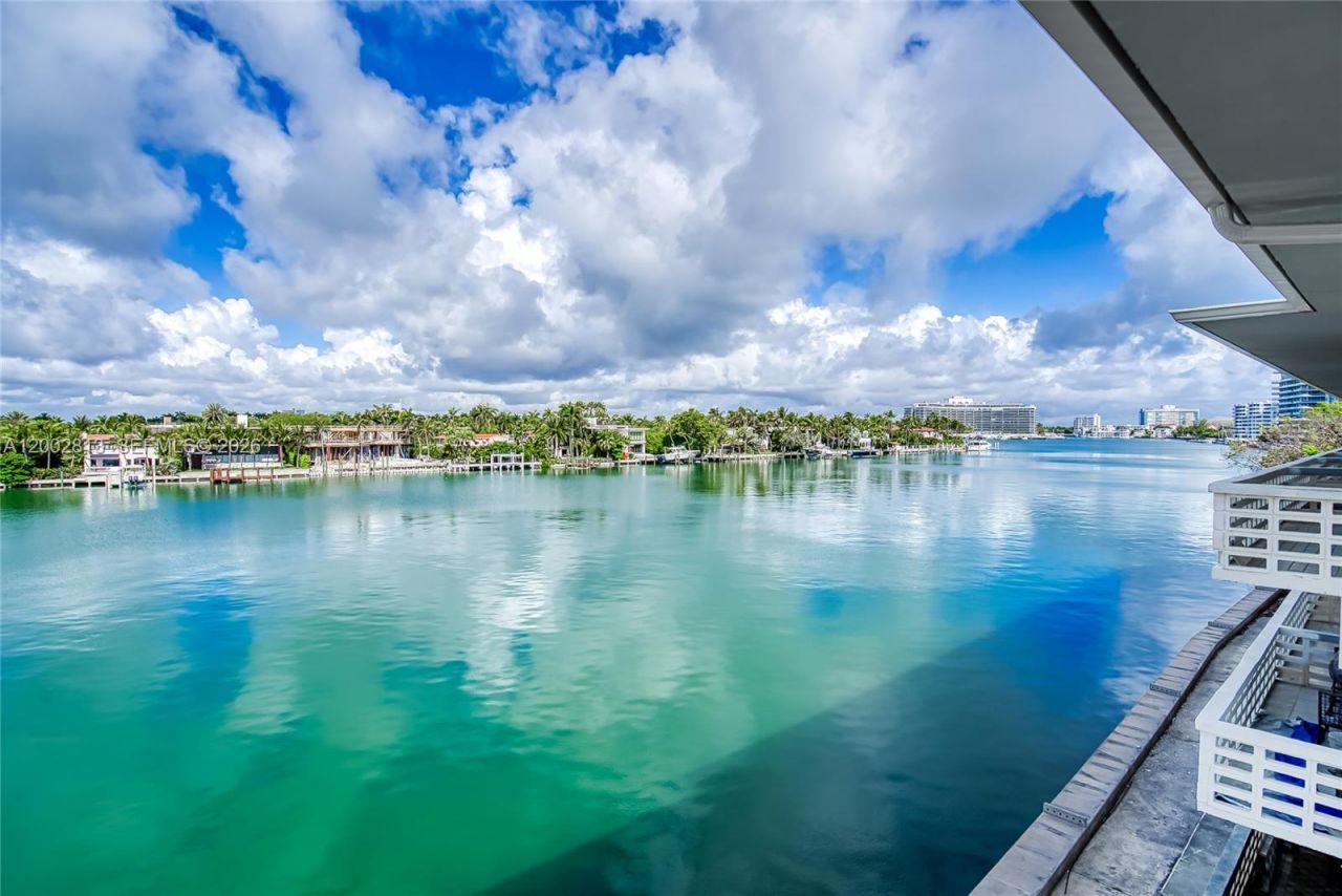 6484 Indian Creek Dr , Unit 317, Miami Beach, FL 33141 Photo