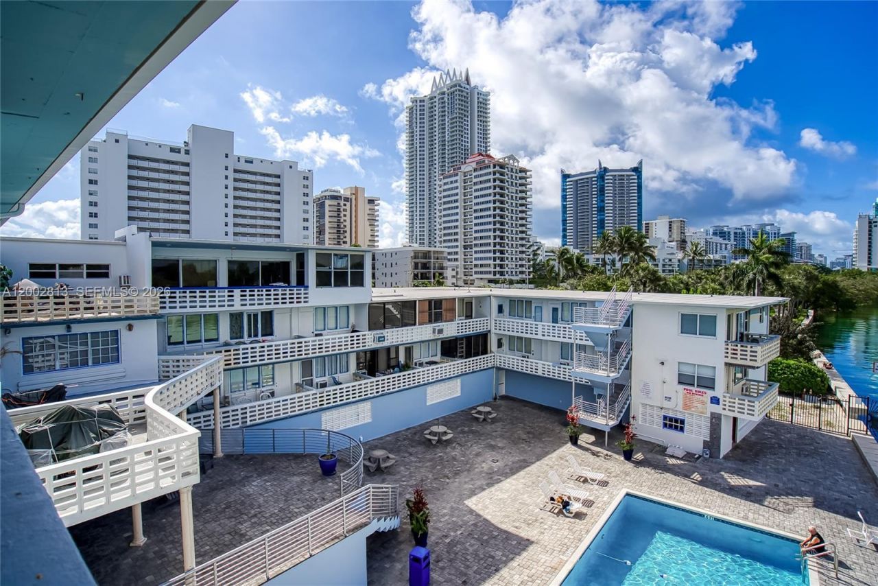 6484 Indian Creek Dr , Unit 317, Miami Beach, FL 33141 Photo