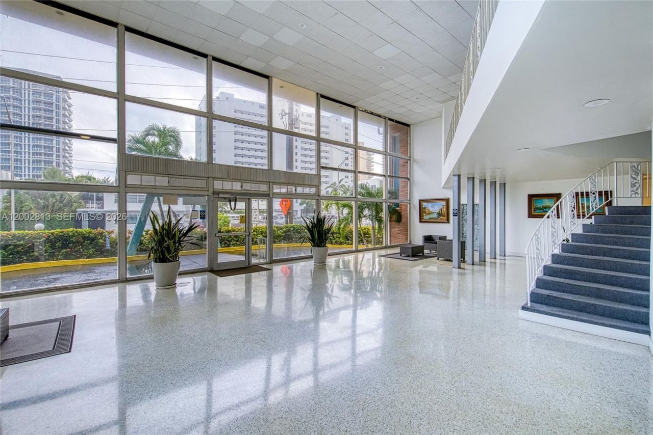 6484 Indian Creek Dr , Unit 317, Miami Beach, FL 33141 Photo