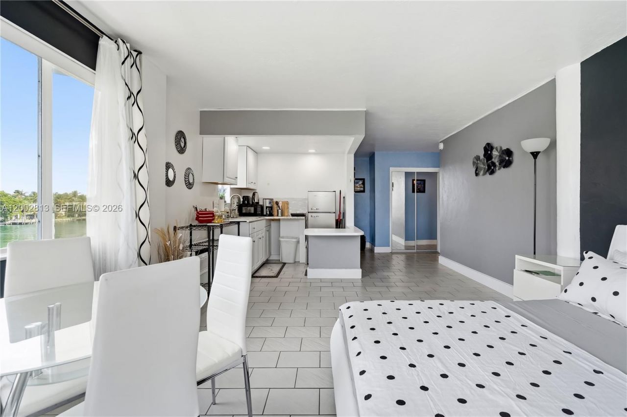 6484 Indian Creek Dr , Unit 317, Miami Beach, FL 33141 Photo