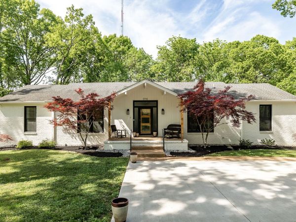 5706 Stoneway Trl , Nashville, TN 37209