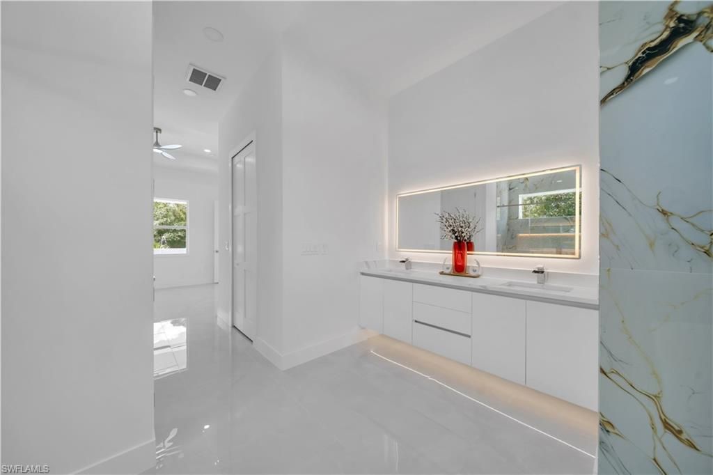 2703 34th St Sw, Lehigh Acres, FL 33976 Photo