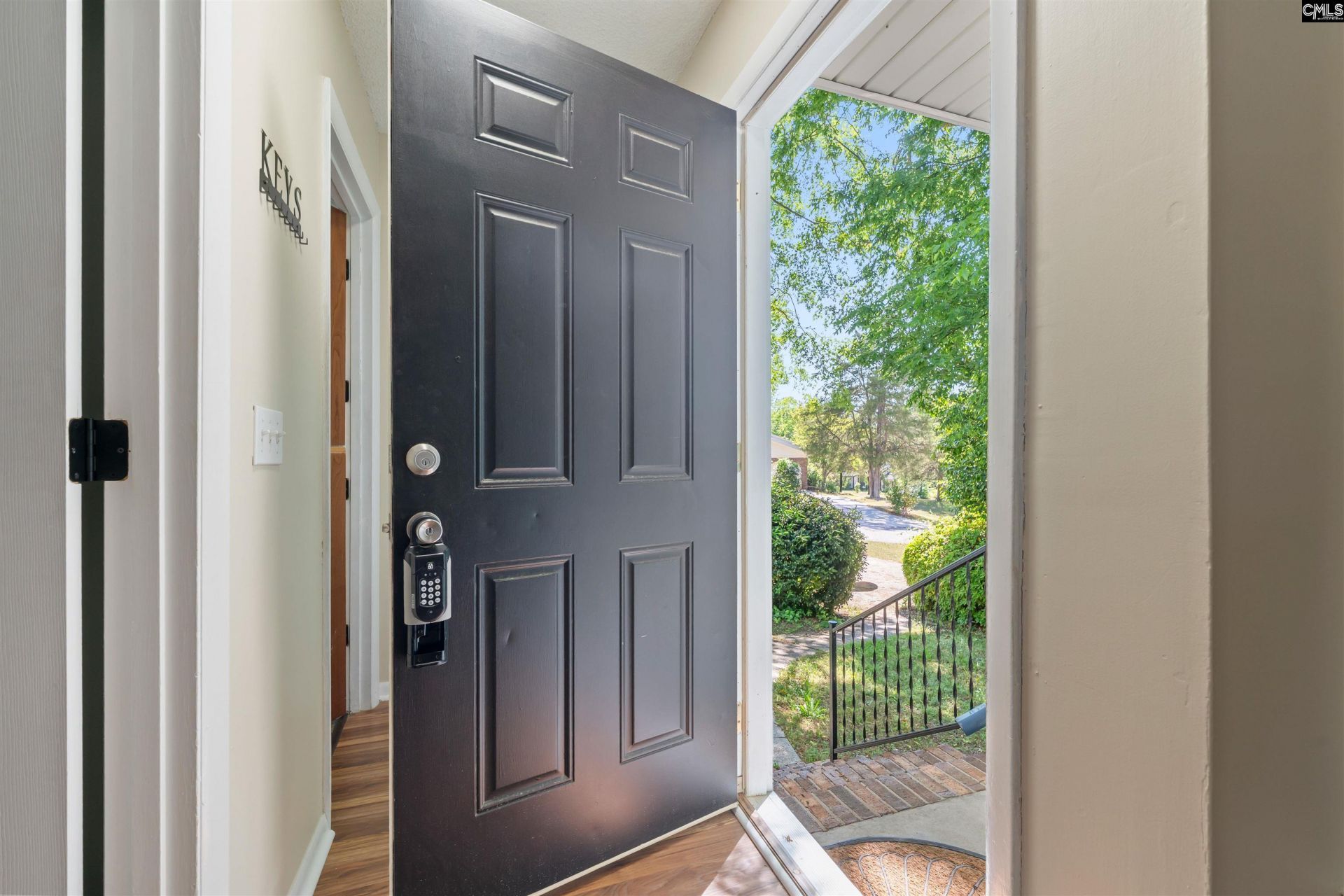 1420 S Woodstream Road Photo 7