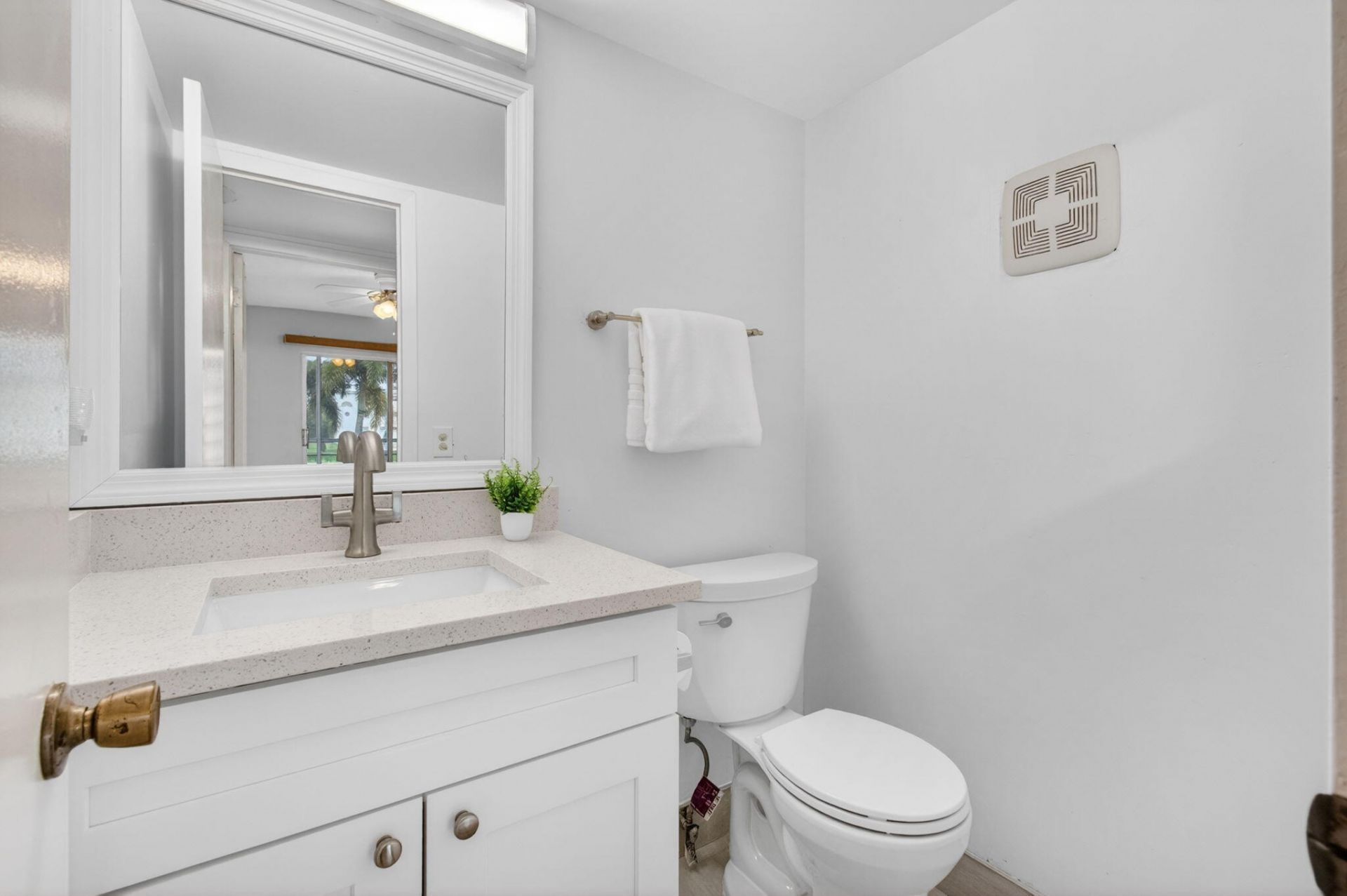 19 Suffolk A, Boca Raton, FL 33434 Photo