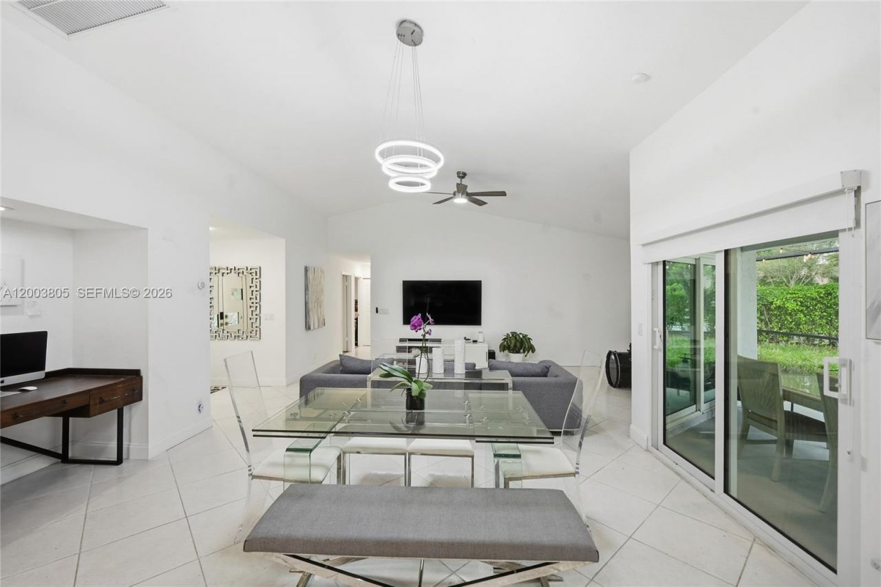 5036 NW 66th Ln, Coral Springs, FL 33067 Photo