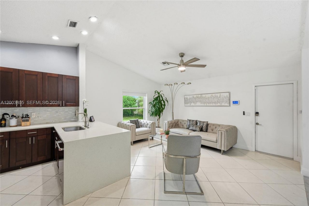 5036 NW 66th Ln, Coral Springs, FL 33067 Photo