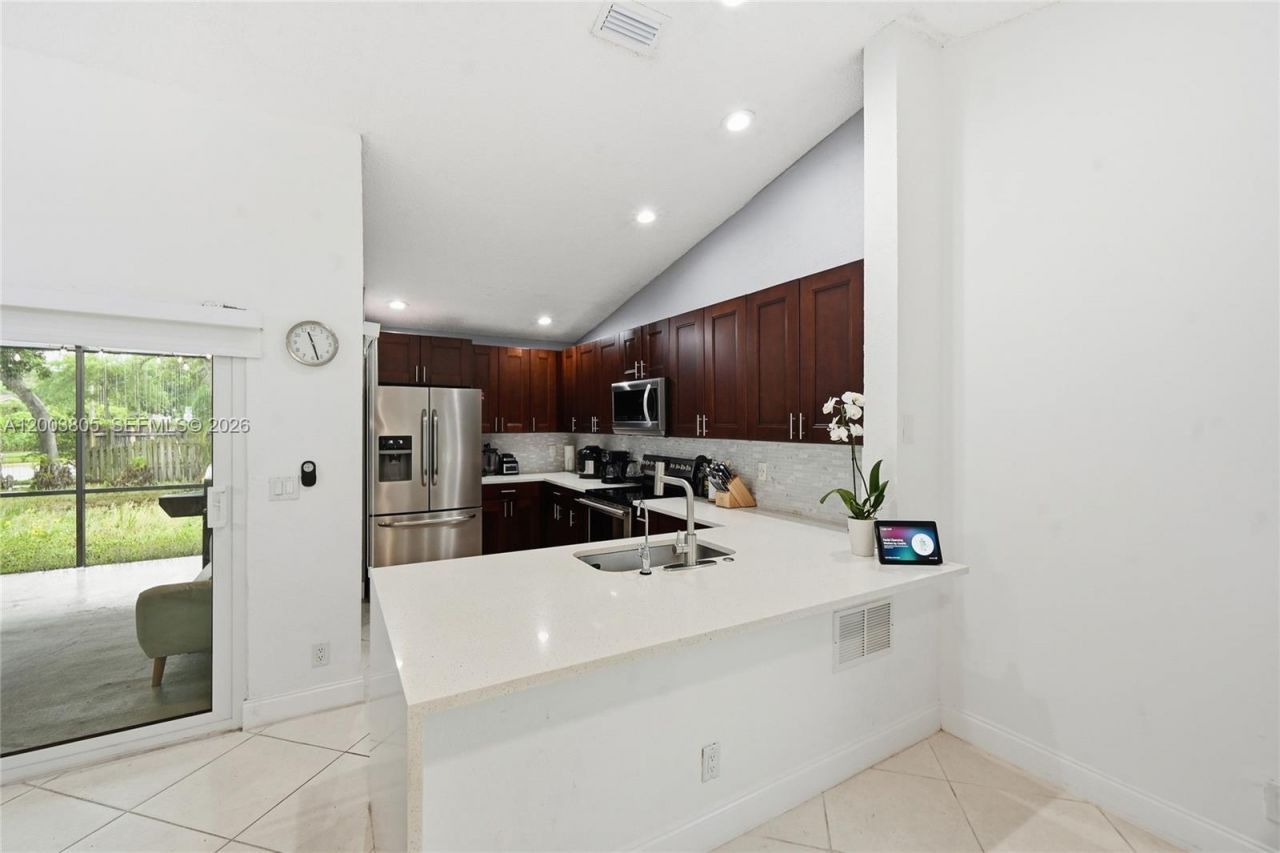 5036 NW 66th Ln, Coral Springs, FL 33067 Photo
