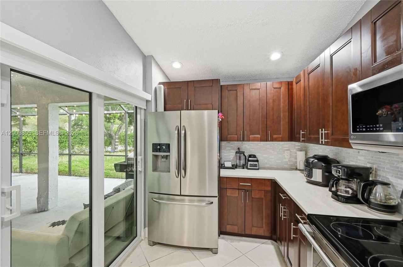 5036 NW 66th Ln, Coral Springs, FL 33067 Photo