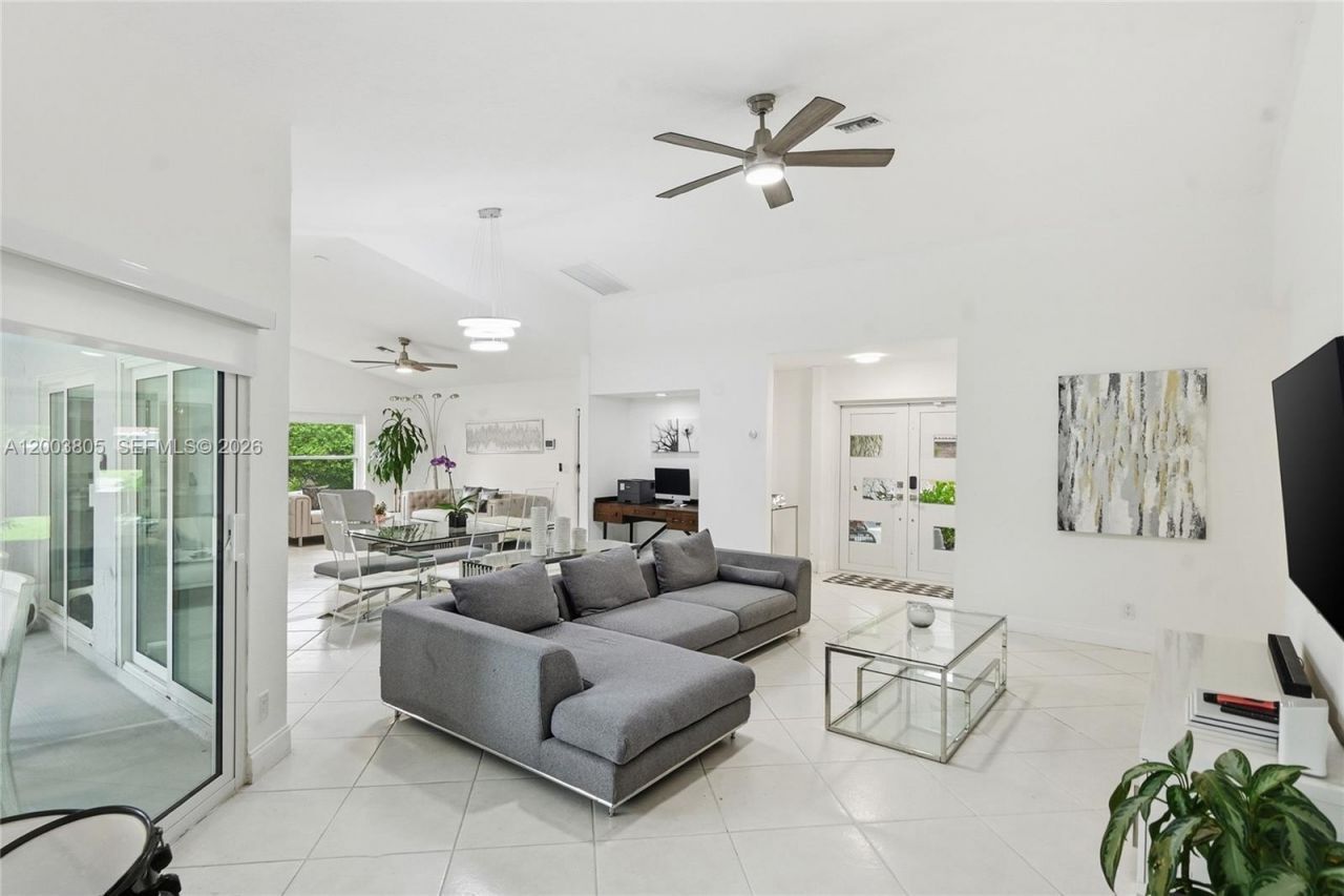 5036 NW 66th Ln, Coral Springs, FL 33067 Photo