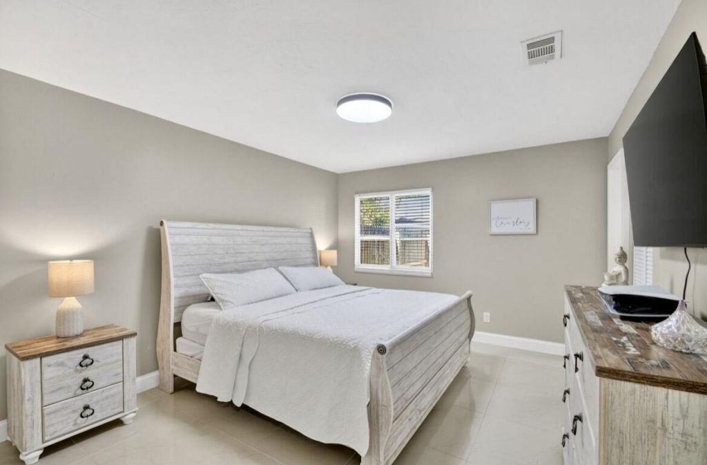 8699 Uranus Terrace, West Palm Beach, FL 33403 Photo