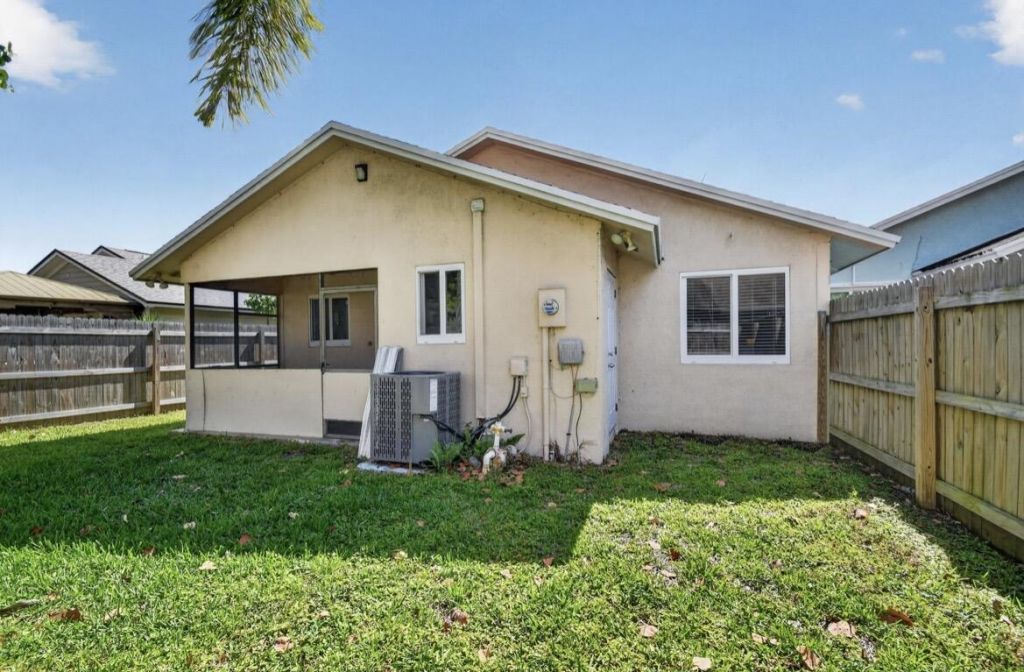 8699 Uranus Terrace, West Palm Beach, FL 33403 Photo