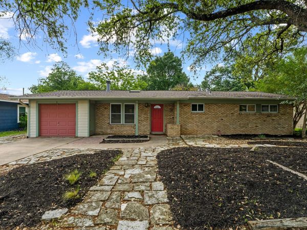 7605 Meadowview LN, Austin, TX 78752