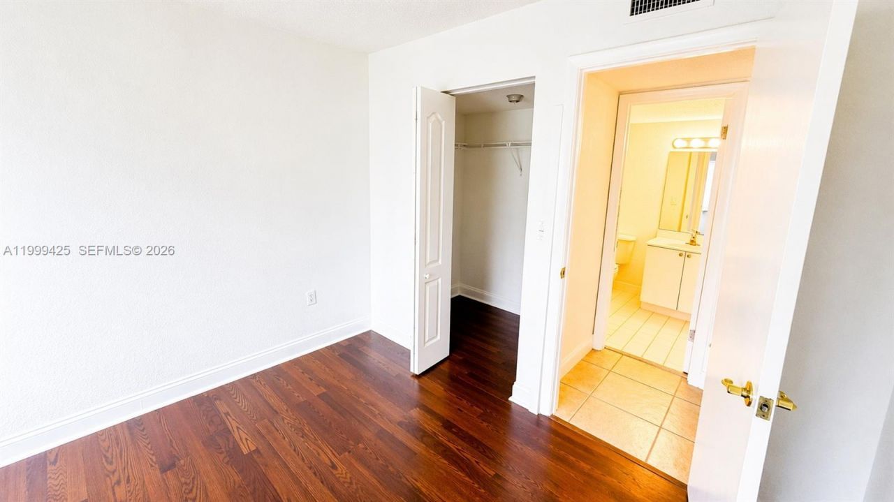 4255 N University Dr , Unit 308, Sunrise, FL 33351 Photo