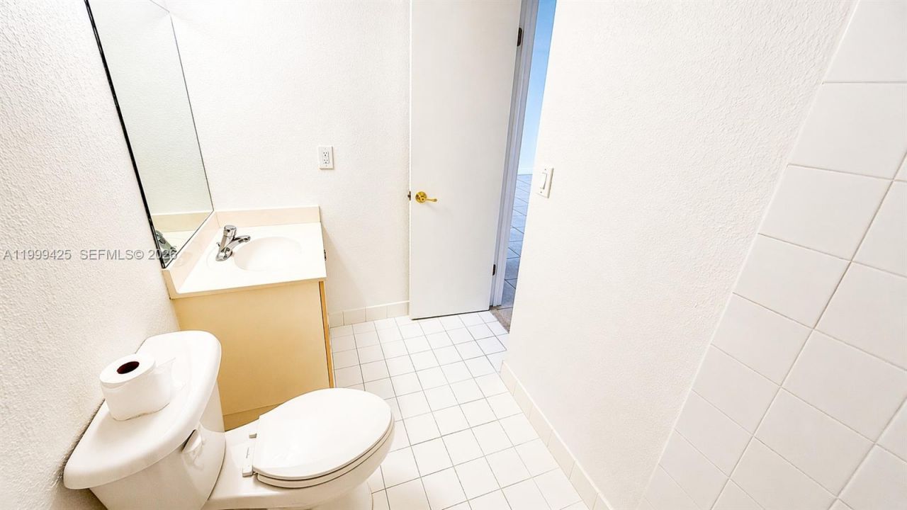 4255 N University Dr, Unit 308, Sunrise, FL 33351 Photo