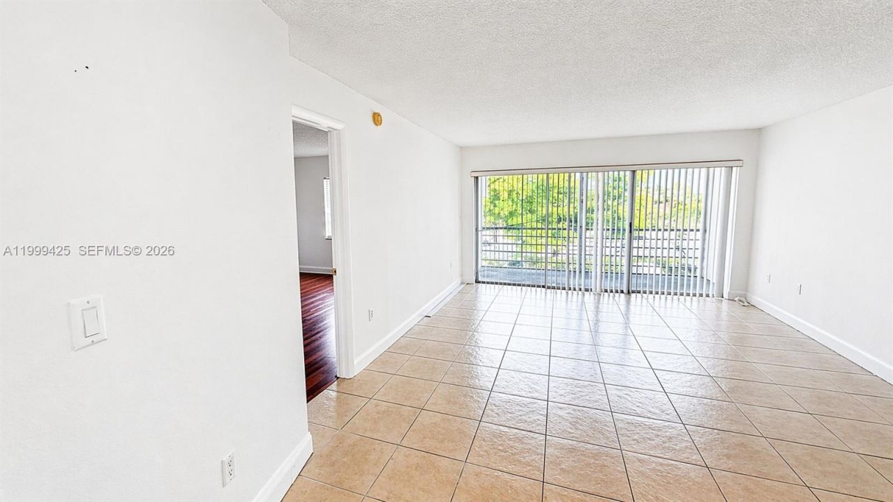 4255 N University Dr , Unit 308, Sunrise, FL 33351 Photo